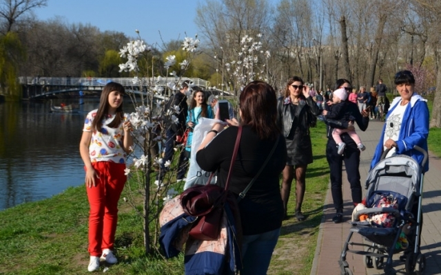 В сети появились фото, как запорожцы проводят весенние выходные Фото № 1 В сети появились фото, как запорожцы проводят весенние выходные Фото № 1