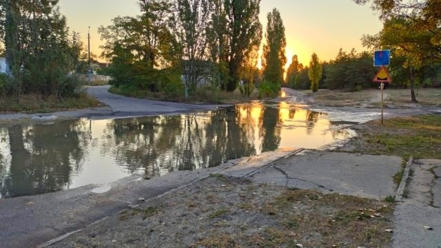В Запорожской области прорвало водопровод (ФОТО, ВИДЕО) Фото № 2 В Запорожской области прорвало водопровод (ФОТО, ВИДЕО) Фото № 2