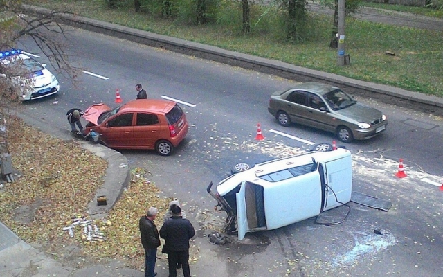 После аварии на Правом берегу пострадавшей ампутировали ногу Фото № 1 После аварии на Правом берегу пострадавшей ампутировали ногу Фото № 1