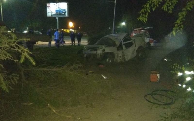 Полиция опубликовала фото с места смертельной аварии на Набережной магистрали (ФОТО) Фото № 0 Полиция опубликовала фото с места смертельной аварии на Набережной магистрали (ФОТО) Фото № 0