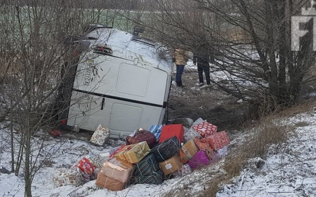 ДТП с пострадавшими: Под Запорожьем перевернулась ДТП с пострадавшими: Под Запорожьем перевернулась
