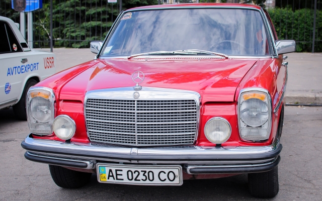 Смотрите: Запорожцы увидели десятки старых и любимых авто Фото № 2 Смотрите: Запорожцы увидели десятки старых и любимых авто Фото № 2