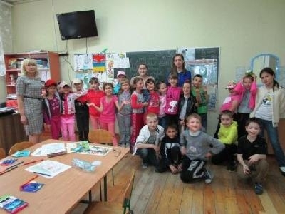 В Запорожье работают пришкольные детские лагеря с игровым изучением английского языка Фото № 0 В Запорожье работают пришкольные детские лагеря с игровым изучением английского языка Фото № 0