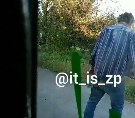 Из запорожской маршрутки силой выгоняли пассажира (ВИДЕО) Фото № 0 Из запорожской маршрутки силой выгоняли пассажира (ВИДЕО) Фото № 0