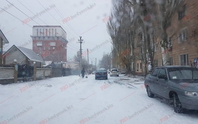 ЧП в Бердянске: Преступник подорвал гранатой себя и правоохранителей (ФОТО) Фото № 0 ЧП в Бердянске: Преступник подорвал гранатой себя и правоохранителей (ФОТО) Фото № 0