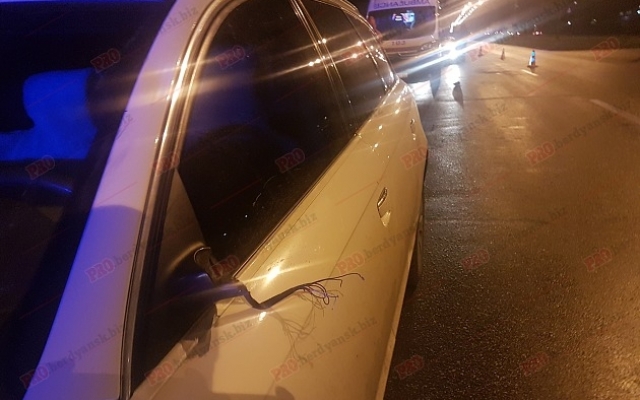 Под Запорожьем мужчина бросился под колеса авто (ФОТО) Фото № 0 Под Запорожьем мужчина бросился под колеса авто (ФОТО) Фото № 0