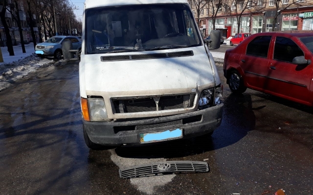 На Соборном проспекте автомобиль сбил женщину (ФОТО, ВИДЕО) Фото № 0 На Соборном проспекте автомобиль сбил женщину (ФОТО, ВИДЕО) Фото № 0