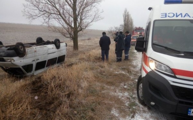 Появились фото момента аварии рейсового автобуса с пассажирами на запорожской трассе Фото № 2 Появились фото момента аварии рейсового автобуса с пассажирами на запорожской трассе Фото № 2