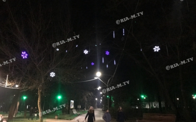 Фотофакт: Новогодние огоньки Фотофакт: Новогодние огоньки