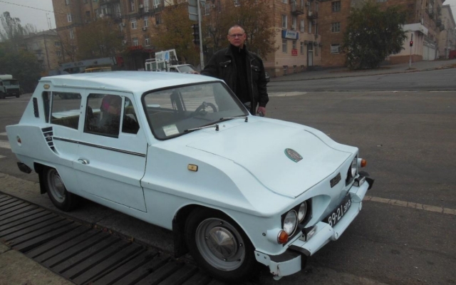 Украинский конструктор сделал уникальное авто из Запорожца Фото № 1 Украинский конструктор сделал уникальное авто из Запорожца Фото № 1