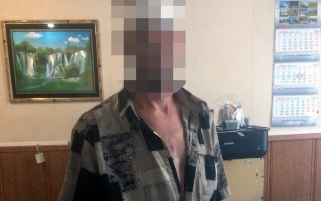 Запорожец пытался зарезать на рынке человека (ФОТО) Фото № 1 Запорожец пытался зарезать на рынке человека (ФОТО) Фото № 1