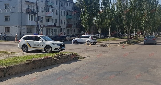 Автомобиль Kia сбил подростков на велосипеде (ФОТО) Фото № 0 Автомобиль Kia сбил подростков на велосипеде (ФОТО) Фото № 0