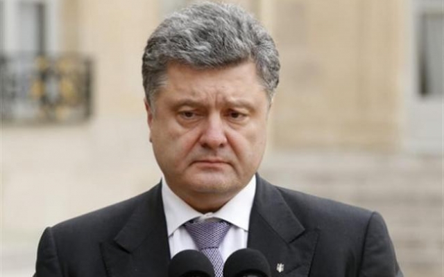 Порошенко посмертно наградил запорожского военного Фото № 0 Порошенко посмертно наградил запорожского военного Фото № 0