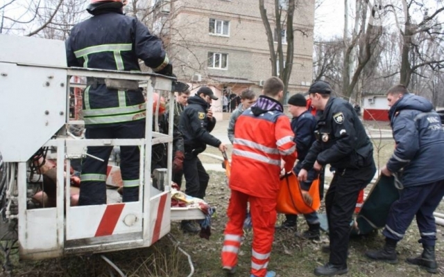 Смотрите: в Запорожье крупный пожар, есть пострадавшие Фото № 2 Смотрите: в Запорожье крупный пожар, есть пострадавшие Фото № 2