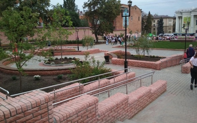 В сети показали только что открытый парк в Запорожье (ФОТО) Фото № 9 В сети показали только что открытый парк в Запорожье (ФОТО) Фото № 9
