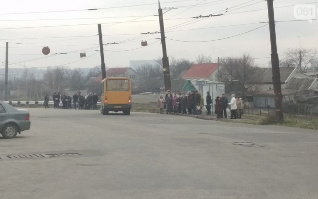 В Запорожье на час задержали выход на маршрут новых автобусов: Чиновники ждали журналистов TV5 (ФОТО) Фото № 0 В Запорожье на час задержали выход на маршрут новых автобусов: Чиновники ждали журналистов TV5 (ФОТО) Фото № 0