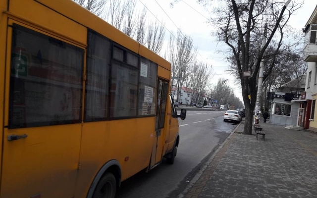 Скандал в маршрутке: водитель не выпускал из салона пенсионерку, которой не хватало на проезд Фото № 0 Скандал в маршрутке: водитель не выпускал из салона пенсионерку, которой не хватало на проезд Фото № 0