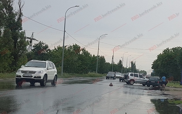 Водитель внедорожника Водитель внедорожника