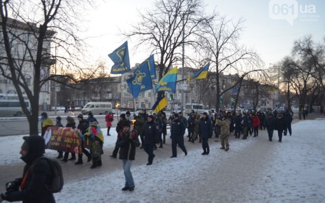 Сегодня в Запорожье прошло факельное шествие Фото № 2 Сегодня в Запорожье прошло факельное шествие Фото № 2