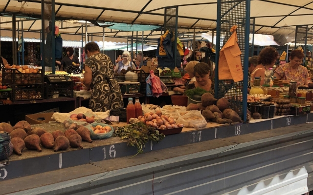 На запорожском курорте продавец умерла на рабочем месте: Ее тело несколько часов лежало на земле Фото № 0 На запорожском курорте продавец умерла на рабочем месте: Ее тело несколько часов лежало на земле Фото № 0