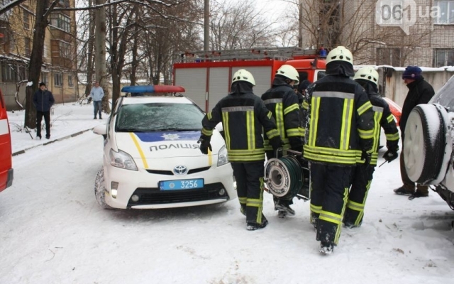 В Запорожье мусоровоз насмерть переехал женщину Фото № 1 В Запорожье мусоровоз насмерть переехал женщину Фото № 1