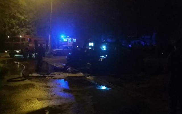 В Хортицком районе этой ночью сожгли машину (ФОТО) Фото № 0 В Хортицком районе этой ночью сожгли машину (ФОТО) Фото № 0