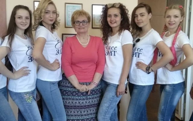 В Запорожье выбрали самую красивую студентку (ФОТО) Фото № 1 В Запорожье выбрали самую красивую студентку (ФОТО) Фото № 1