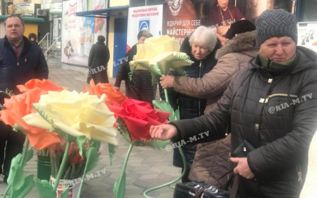 В Запорожской области заметили удивительный товар в продаже (ФОТО) Фото № 2 В Запорожской области заметили удивительный товар в продаже (ФОТО) Фото № 2