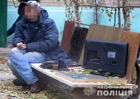 На запорожца напали в собственной квартире (ФОТО) Фото № 0 На запорожца напали в собственной квартире (ФОТО) Фото № 0