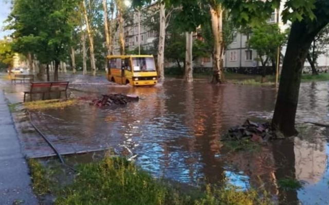 В Запорожской области бушевала стихия: Автомобили В Запорожской области бушевала стихия: Автомобили