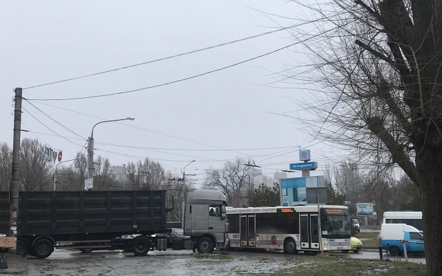 В Запорожье увольняются водители маршруток (ФОТО) Фото № 3 В Запорожье увольняются водители маршруток (ФОТО) Фото № 3