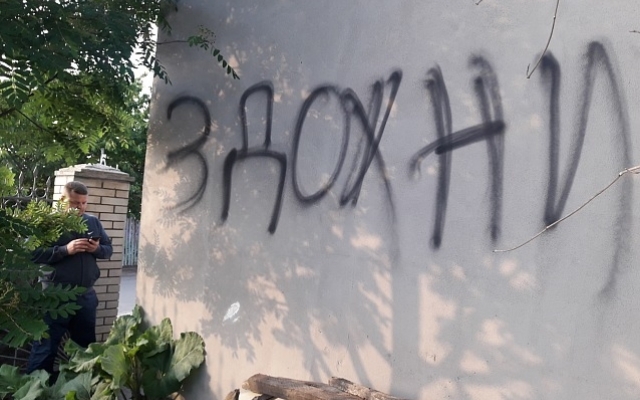 Сегодня ночью неизвестные атаковали дом заместителя городского головы (ФОТО-ВИДЕО) Фото № 6 Сегодня ночью неизвестные атаковали дом заместителя городского головы (ФОТО-ВИДЕО) Фото № 6