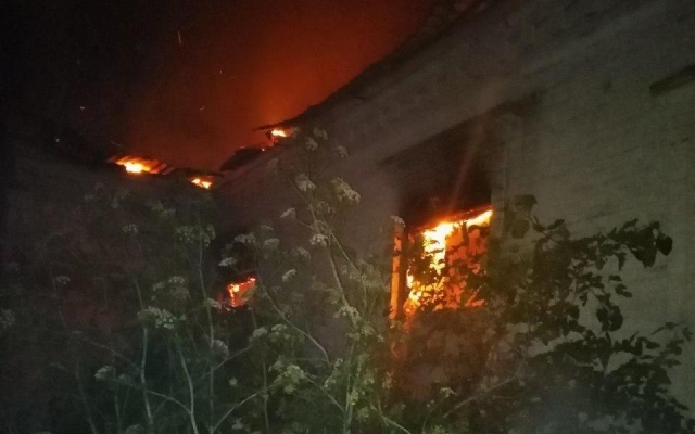 Опубликованы фото масштабного пожара, который ликвидировали пять часов Фото № 4 Опубликованы фото масштабного пожара, который ликвидировали пять часов Фото № 4