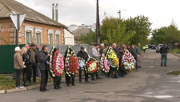 В Бердянске попрощались с помощником мэра (ФОТО) Фото № 1 В Бердянске попрощались с помощником мэра (ФОТО) Фото № 1
