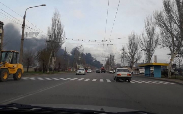 Запорожцев напугал черный густой дым над городом (ФОТО) Фото № 0 Запорожцев напугал черный густой дым над городом (ФОТО) Фото № 0
