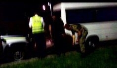 В Кирилловке водителя маршрутки вынимали из автобуса Фото № 0 В Кирилловке водителя маршрутки вынимали из автобуса Фото № 0