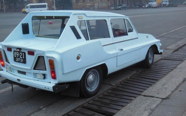 Украинский конструктор сделал уникальное авто из Запорожца Фото № 0 Украинский конструктор сделал уникальное авто из Запорожца Фото № 0