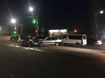Под Запорожьем тройное ДТП: У Под Запорожьем тройное ДТП: У