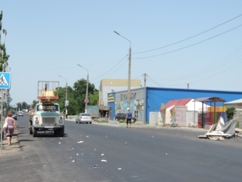 В Мелитополе столкнулись автовышка и газель Фото № 0 В Мелитополе столкнулись автовышка и газель Фото № 0