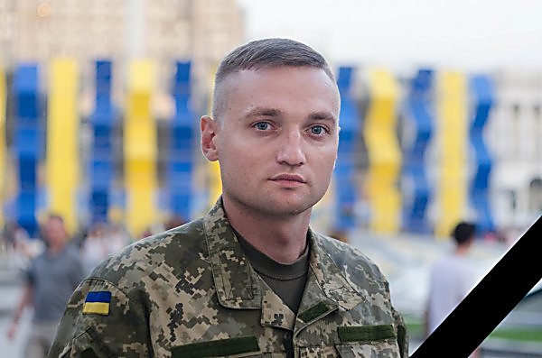 Военный, получивший звание Народного героя Украины в Запорожье, покончил с собой Фото № 1 Военный, получивший звание Народного героя Украины в Запорожье, покончил с собой Фото № 1