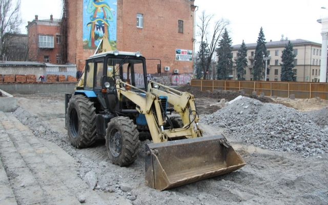 Обновленный сквер приобретает очертания (ФОТО) Фото № 4 Обновленный сквер приобретает очертания (ФОТО) Фото № 4