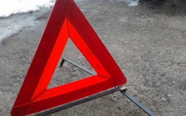 В Запорожье полиция ищет водителя маршрутки, который сбил человека Фото № 0 В Запорожье полиция ищет водителя маршрутки, который сбил человека Фото № 0