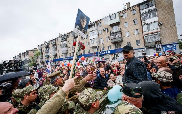 Нелегкий день в Мелитополе: Драки, потасовки и перепалки Фото № 0 Нелегкий день в Мелитополе: Драки, потасовки и перепалки Фото № 0