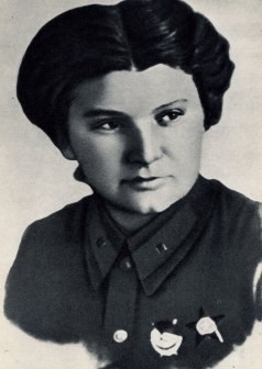 Известной «ночной ведьме» из Запорожья исполнилось 100 лет Фото № 2 Известной «ночной ведьме» из Запорожья исполнилось 100 лет Фото № 2