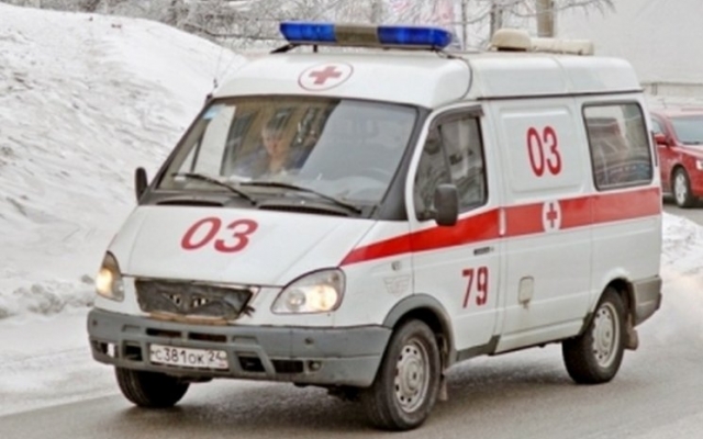Запорожец ударил себя ножом в грудь Фото № 0 Запорожец ударил себя ножом в грудь Фото № 0