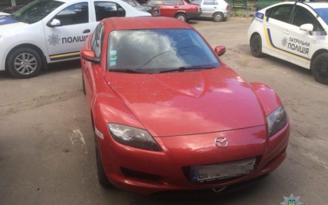 В Запорожье нашли угнанный дорогой спорткар Mazda (ФОТО) Фото № 0 В Запорожье нашли угнанный дорогой спорткар Mazda (ФОТО) Фото № 0