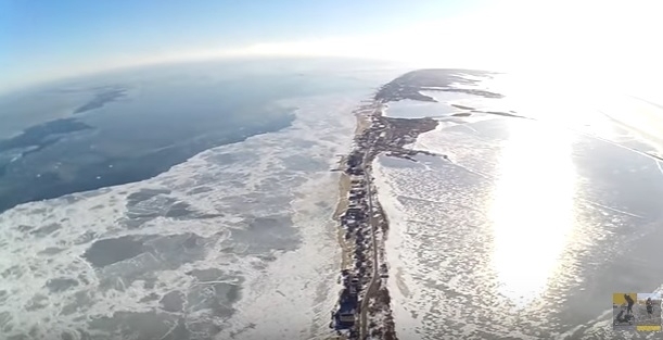 Уникальное видео зимнего побережья в Запорожской области Фото № 0 Уникальное видео зимнего побережья в Запорожской области Фото № 0