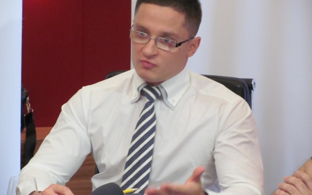 Кому принадлежит мусор: Марченко говорит, что Львов не при чем, полиция утверждает обратное Фото № 0 Кому принадлежит мусор: Марченко говорит, что Львов не при чем, полиция утверждает обратное Фото № 0