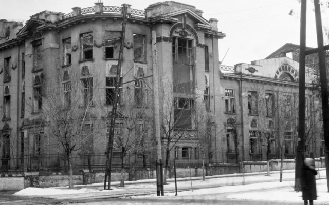 В сети показали историю здания областной больницы от Александровска до Запорожья наших дней (ФОТО) Фото № 1 В сети показали историю здания областной больницы от Александровска до Запорожья наших дней (ФОТО) Фото № 1