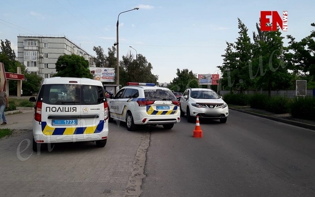 Под Запорожьем кроссовер наехал на ребенка (ФОТО) Фото № 0 Под Запорожьем кроссовер наехал на ребенка (ФОТО) Фото № 0